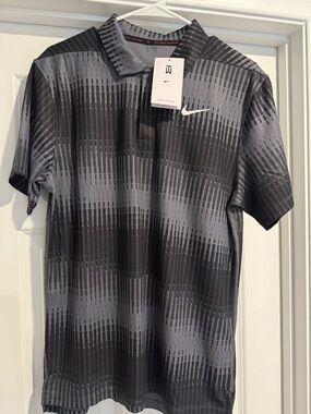 Nike tiger woods Men's Black and Gray Performance Polo